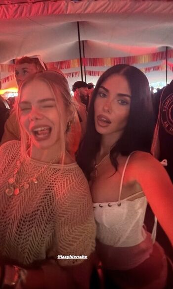 Full leaked Clarissa bea private onlyfans photo