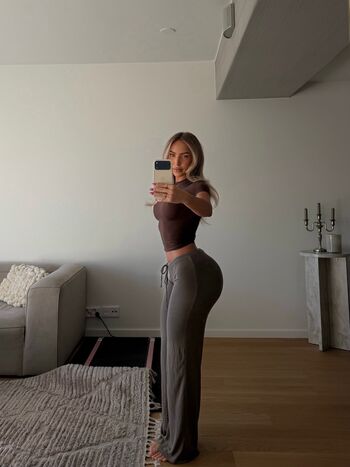 Full leaked Claudiaisabellaa private onlyfans photo