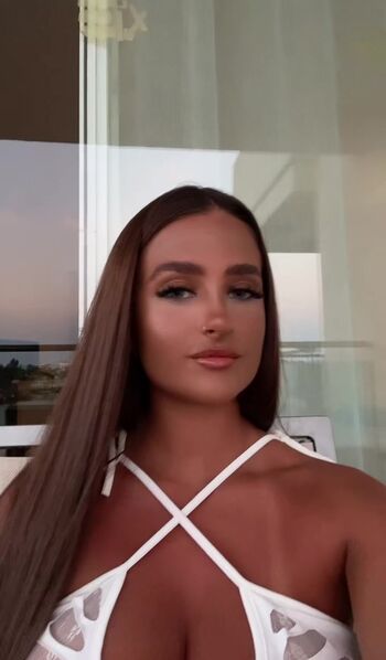 Full leaked Clodagh private onlyfans photo