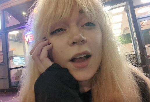 Full leaked Cloudy private onlyfans photo