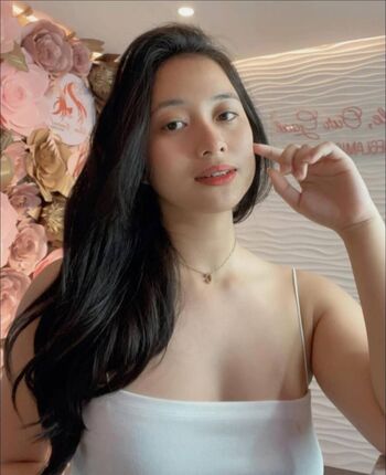 Full leaked Clouie dims private onlyfans photo