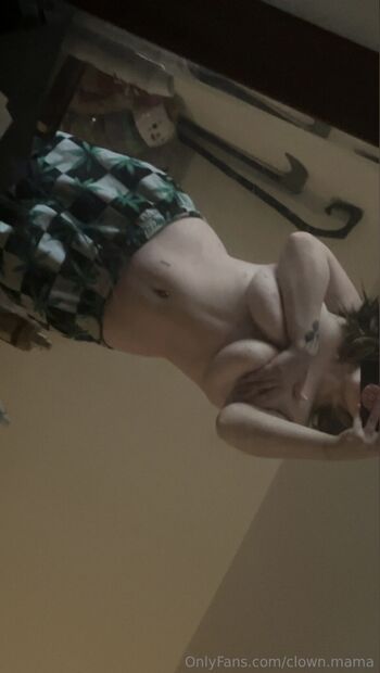 Full leaked Clown mama private onlyfans photo