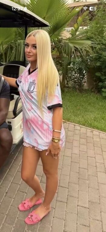 Full leaked Cocacherriw private onlyfans photo
