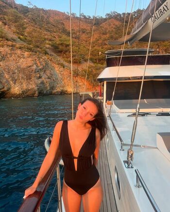 Full leaked Cocogenge private onlyfans photo