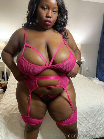 Full leaked Cocoglow private onlyfans photo