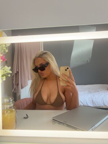 Full leaked Cocotheslvtxx private onlyfans photo