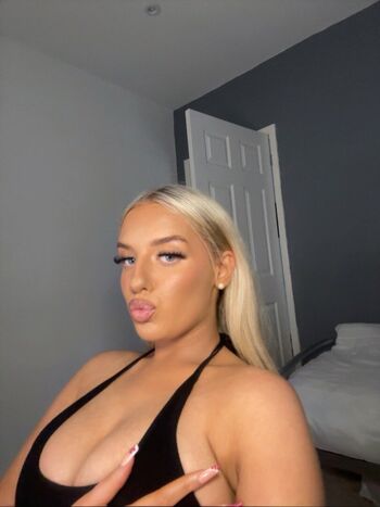 Full leaked Cocotheslvtxx private onlyfans photo