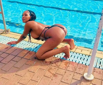 Full leaked Conniesmall private onlyfans photo