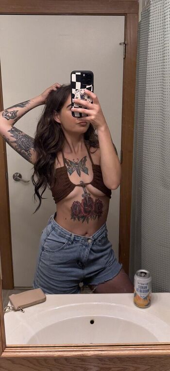 Full leaked Connnnobi private onlyfans photo