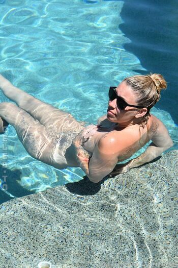 Full leaked Coorslightgirl private onlyfans photo