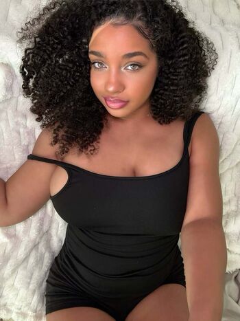 Full leaked Corie rayvon private onlyfans photo