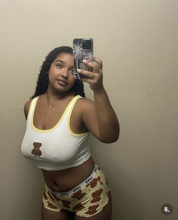 Full leaked Corie rayvon private onlyfans photo