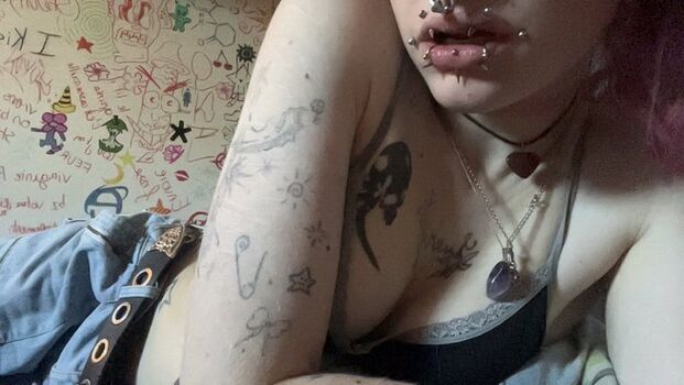 cOsm1c_whOre