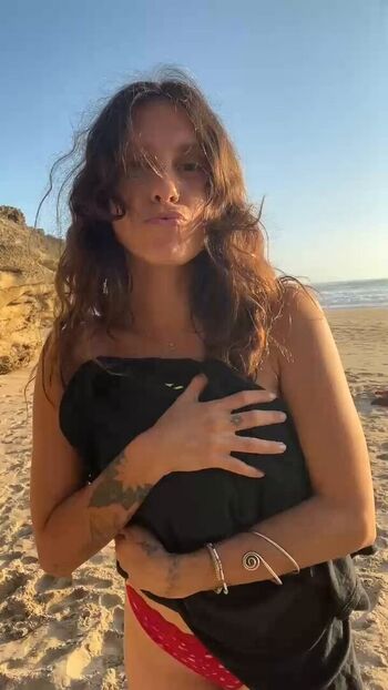 Full leaked Cosmic rain private onlyfans photo