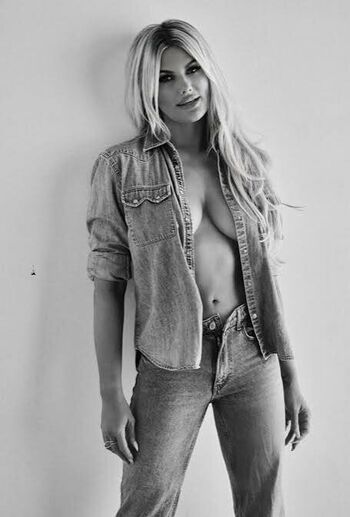 Full leaked Courtney hansen private onlyfans photo