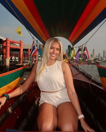 Full leaked Courtney shaw private onlyfans photo