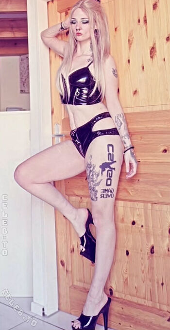 Crazy Badgirl
