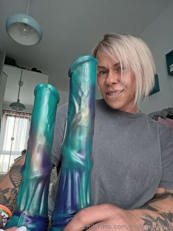 Full leaked Crazyxbody  page private onlyfans photo