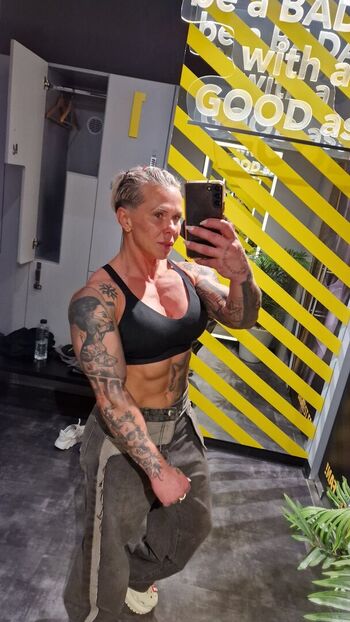 Full leaked Crazyxbody page private onlyfans photo