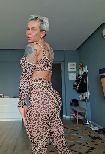 Full leaked Crazyxbody page private onlyfans photo