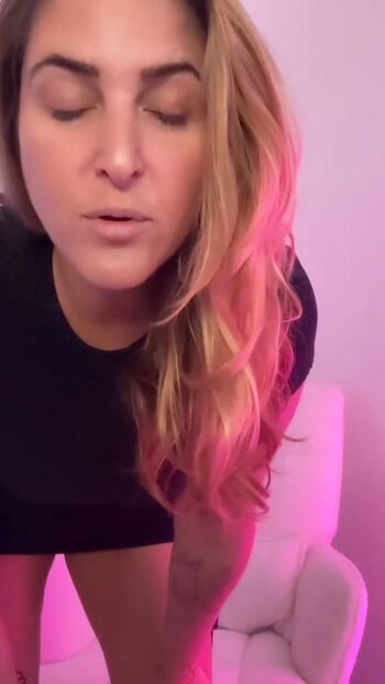 Full leaked Cristy reacts private onlyfans photo