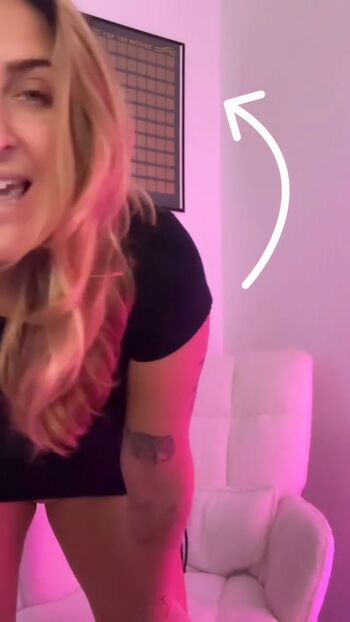 Full leaked Cristy reacts private onlyfans photo