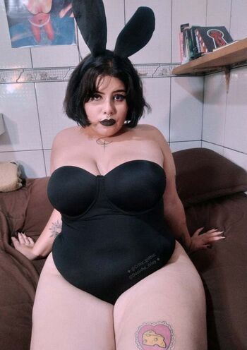 Full leaked Crisy gothic private onlyfans photo