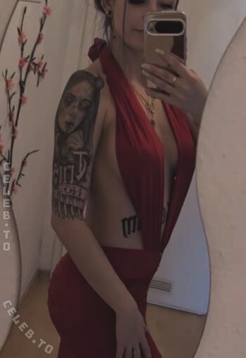 Full leaked Crx lady private onlyfans photo