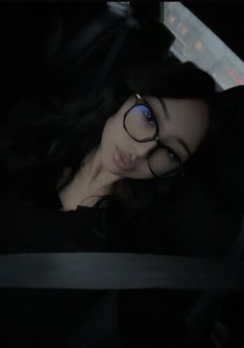 Full leaked Crxssy private onlyfans photo