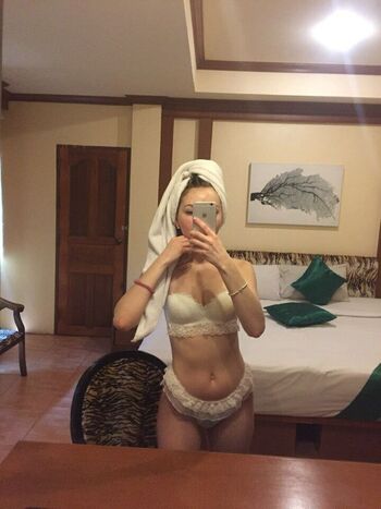 Full leaked Crystallandysh page private onlyfans photo