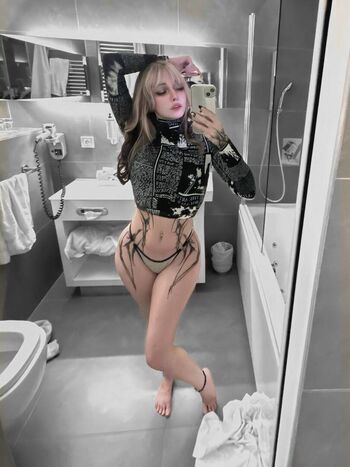 Full leaked Crystally private onlyfans photo