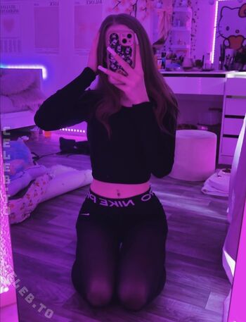 Full leaked Crystalmarykitty private onlyfans photo