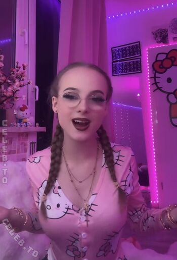 Full leaked Crystalmarykitty page private onlyfans photo