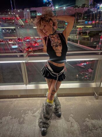 Full leaked Crystals nchantd private onlyfans photo