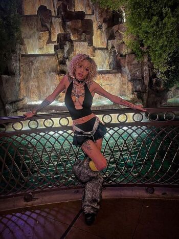 Full leaked Crystals nchantd private onlyfans photo
