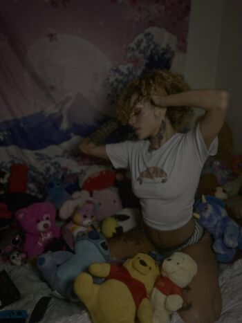 Full leaked Crystals nchantd private onlyfans photo