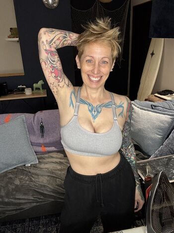 Full leaked Crystalsugre private onlyfans photo