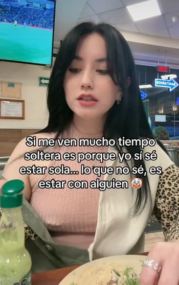 Full leaked Crystelloga private onlyfans photo