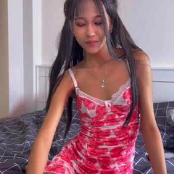 Full leaked Cuddelypinky private onlyfans photo