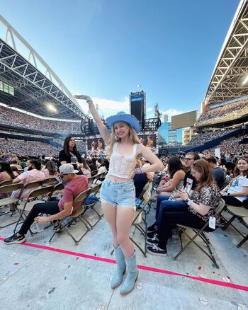 Full leaked Cumfollowme private onlyfans photo