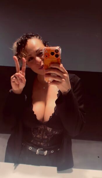 Full leaked Curliiiiiie private onlyfans photo