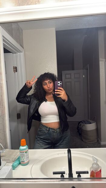 Full leaked Curlywurdy private onlyfans photo