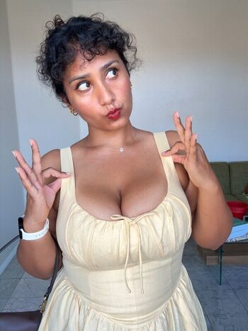 Full leaked Curlywurdy private onlyfans photo