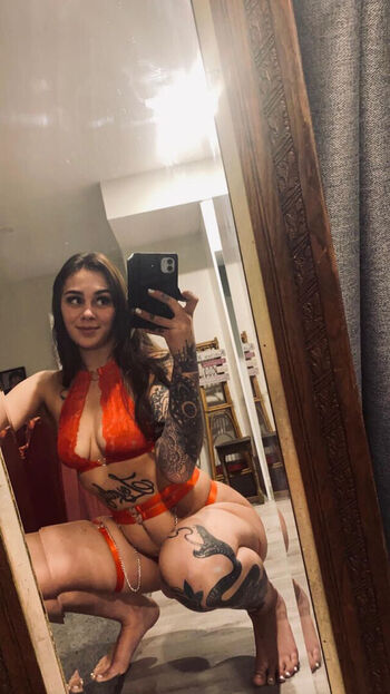 Full leaked Curvy goddesses private onlyfans photo