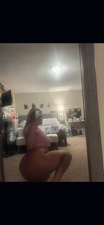 Curvy Goddesses