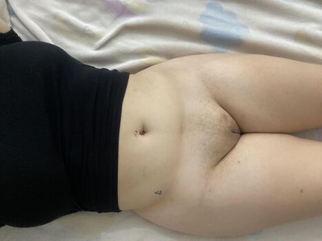 Full leaked Curvygothguurl private onlyfans photo