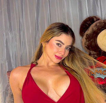 curvytessa