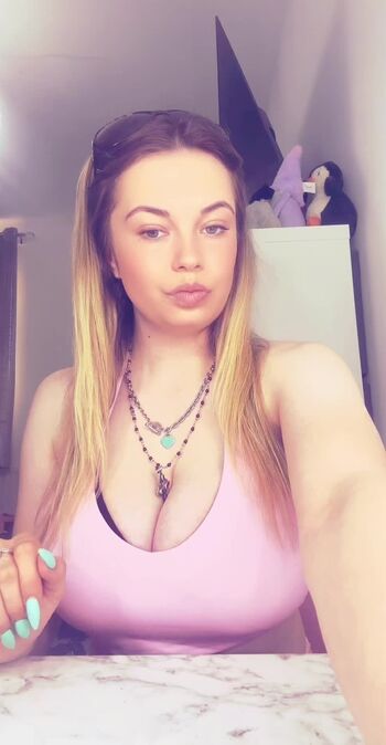 Full leaked Cutecandyxls private onlyfans photo