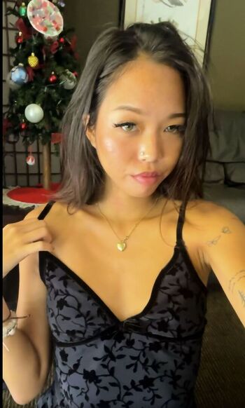 Full leaked Cuteybiz private onlyfans photo