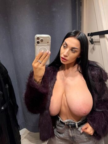 Full leaked Cutie cloudie private onlyfans photo